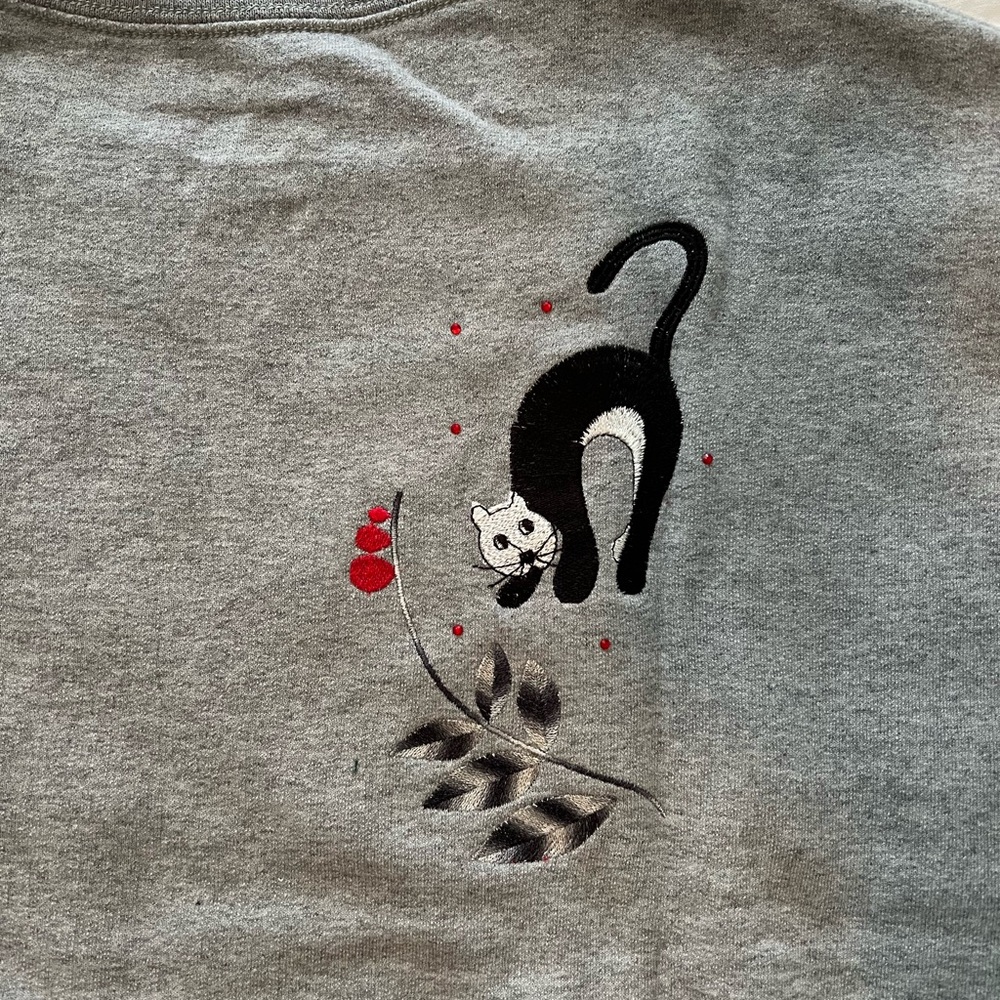 Fruit of the Loom Gray Crewneck Sweatshirt - Picture 5 of 8